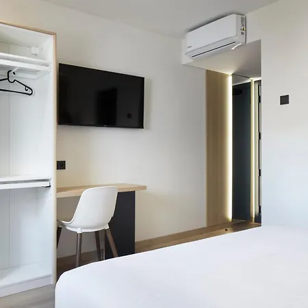 게스트하우스 Pakeleku 3*